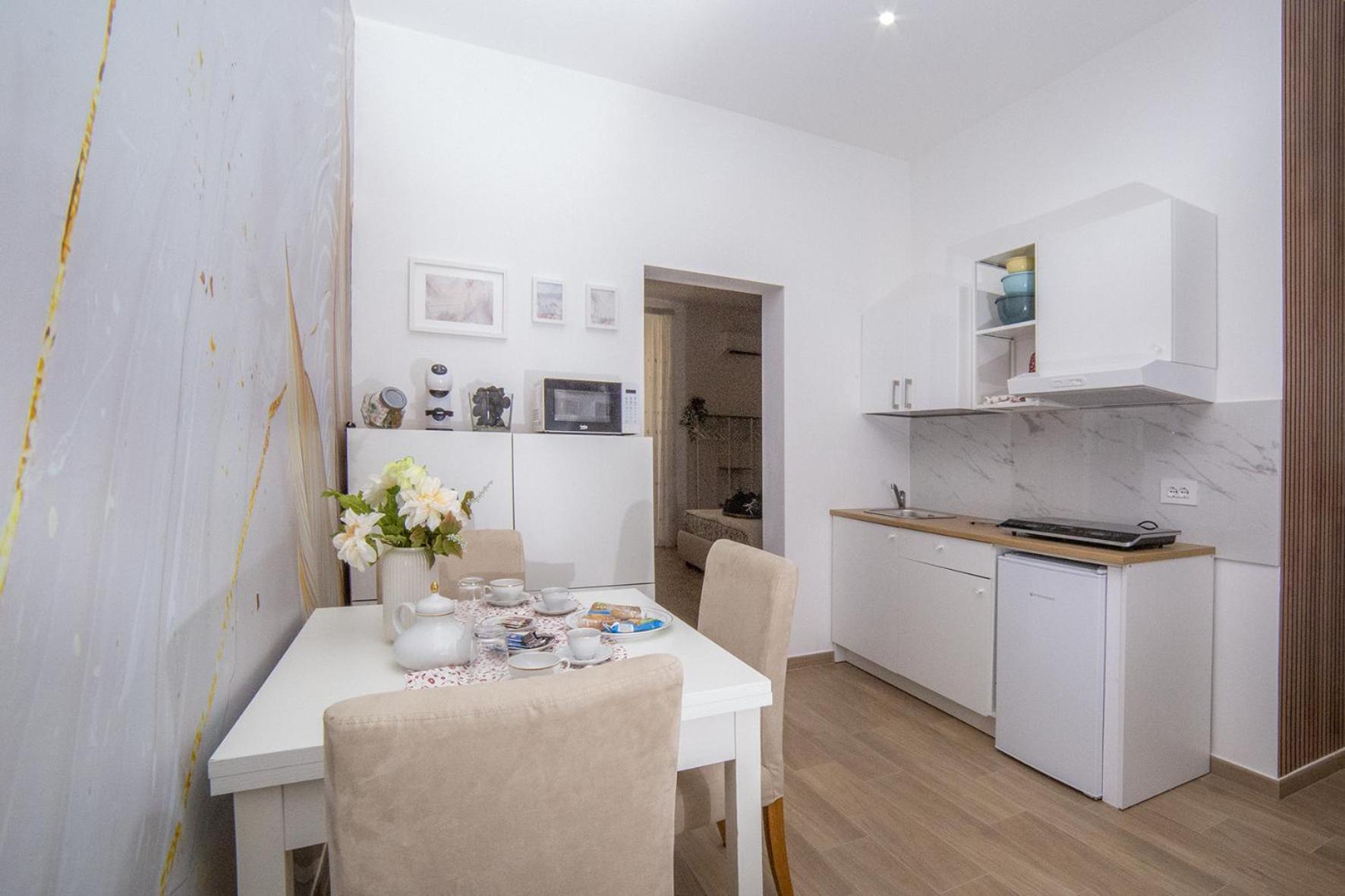 La Portineria Guest House Μπάρι Εξωτερικό φωτογραφία